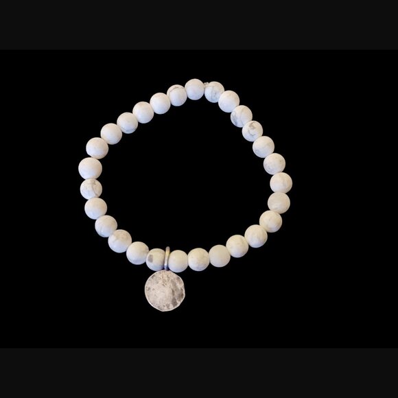 925 Sterling Silver Coin Initial L Howlite Stretch Bracelet Size Small-Medium - Picture 8 of 10
